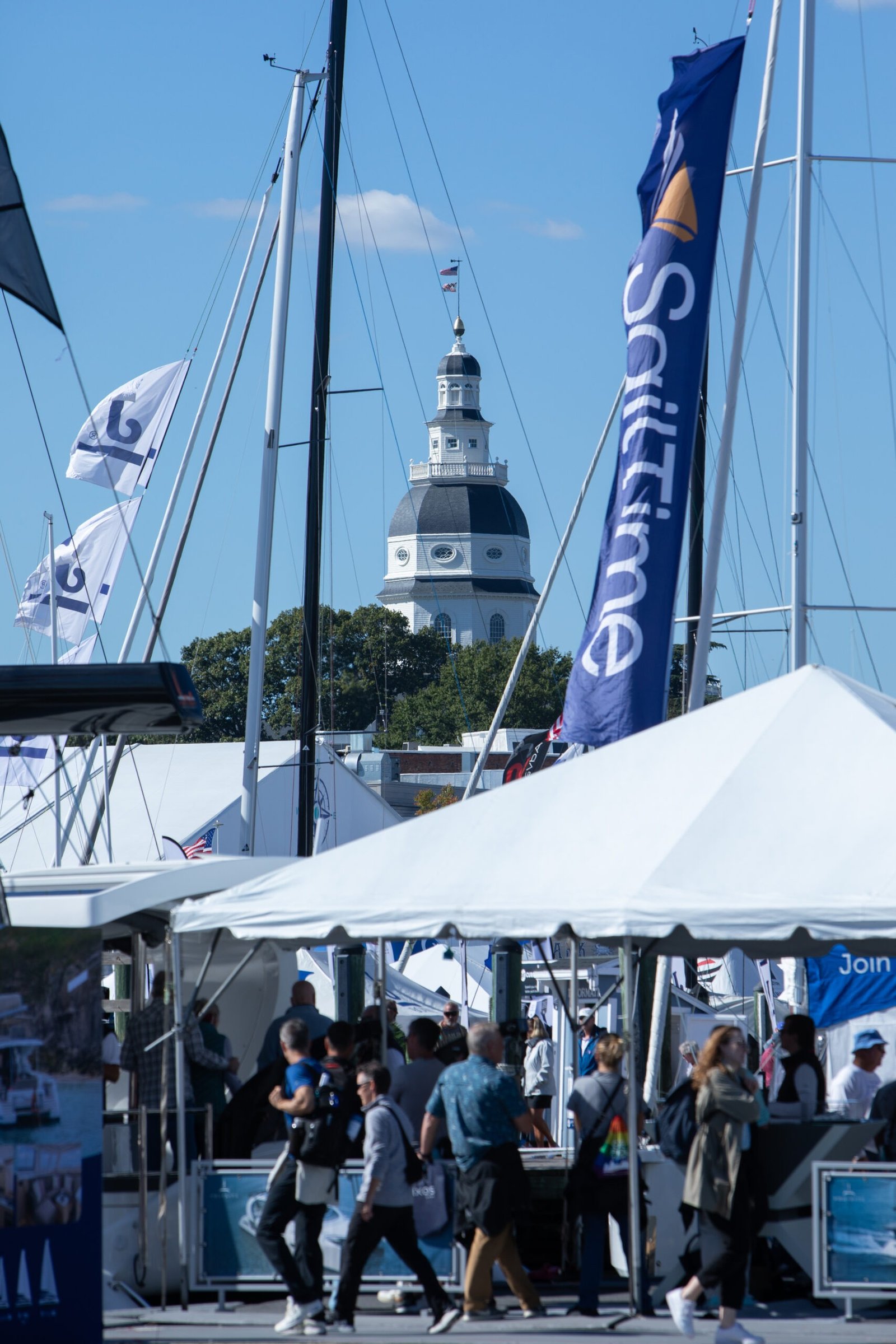 Annapolis Sailboat Show — masts and floating docks. Photo courtesy Annapolis Boat Shows.
