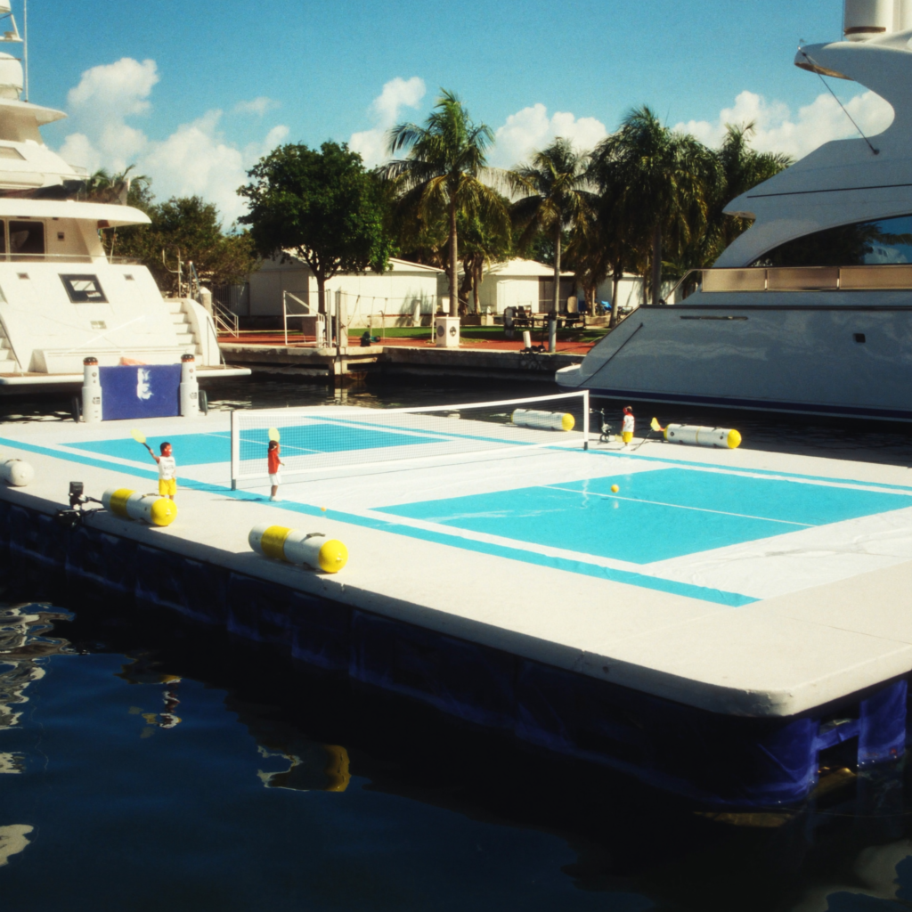 The floating pickleball court at Las Olas Marina, FLIBS 2026